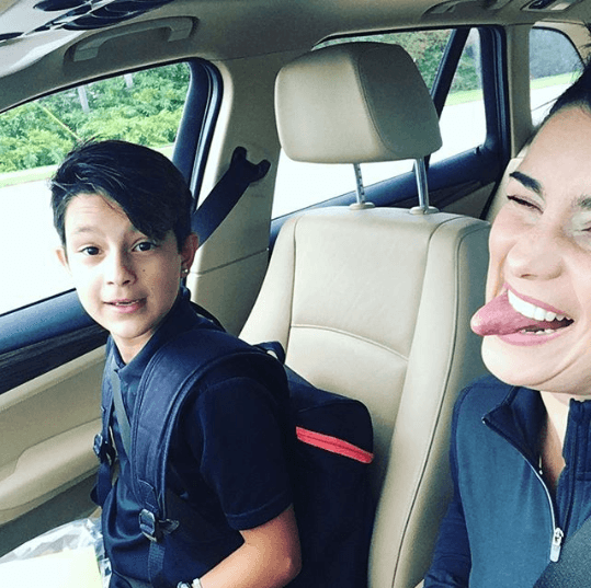 Además de Xander, Karina es madre de Yasha Marcela, quien nació a mediados de 1999.
<br>