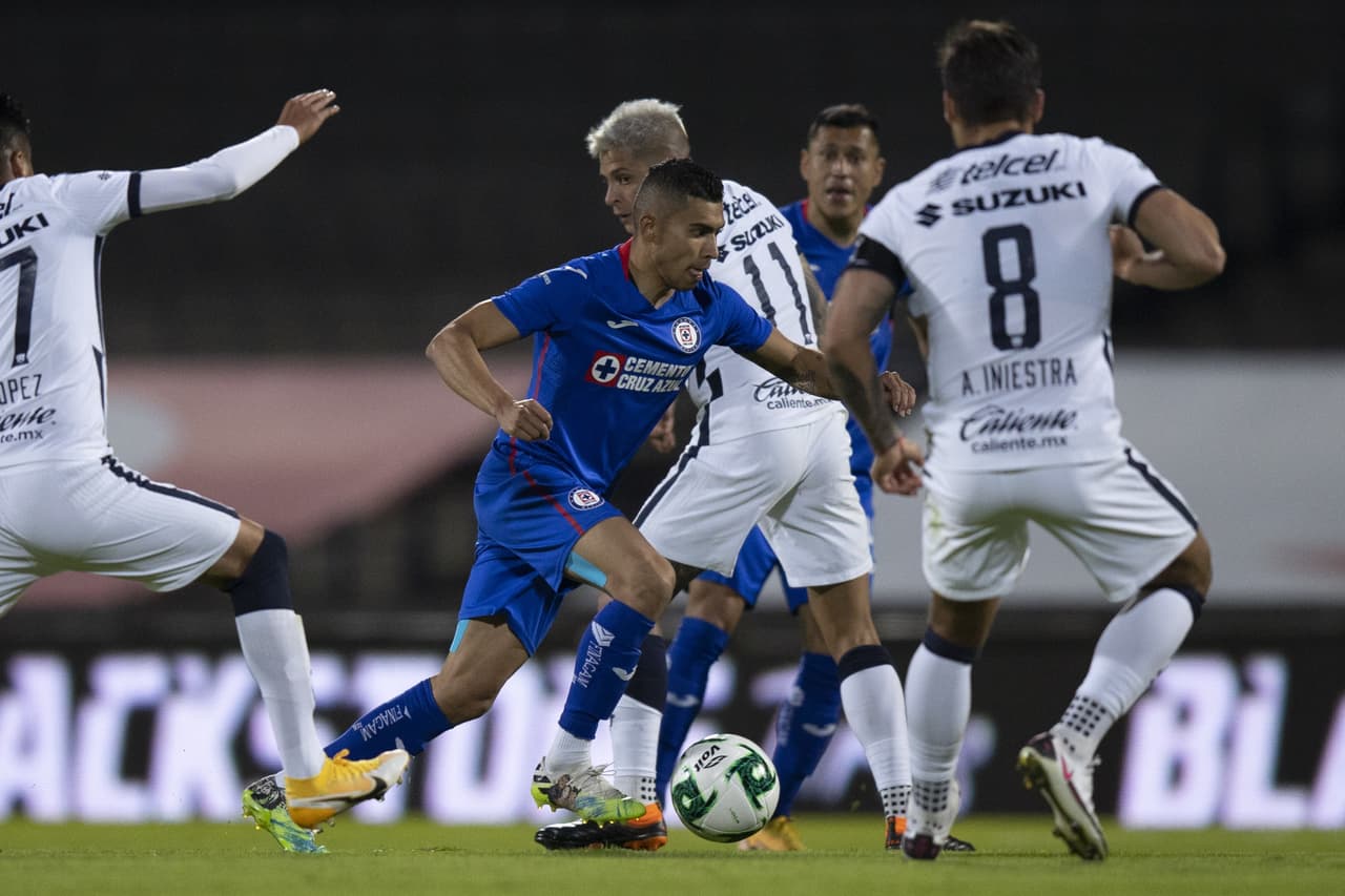 Con goles de Juan Dinneno al 4 y al 37, gol de Carlos González al 41 y gol de Juan Pablo Vigón al 88, Pumas vence 4-0 y consigue la mayor remontada en la historia del futbol mexicano.