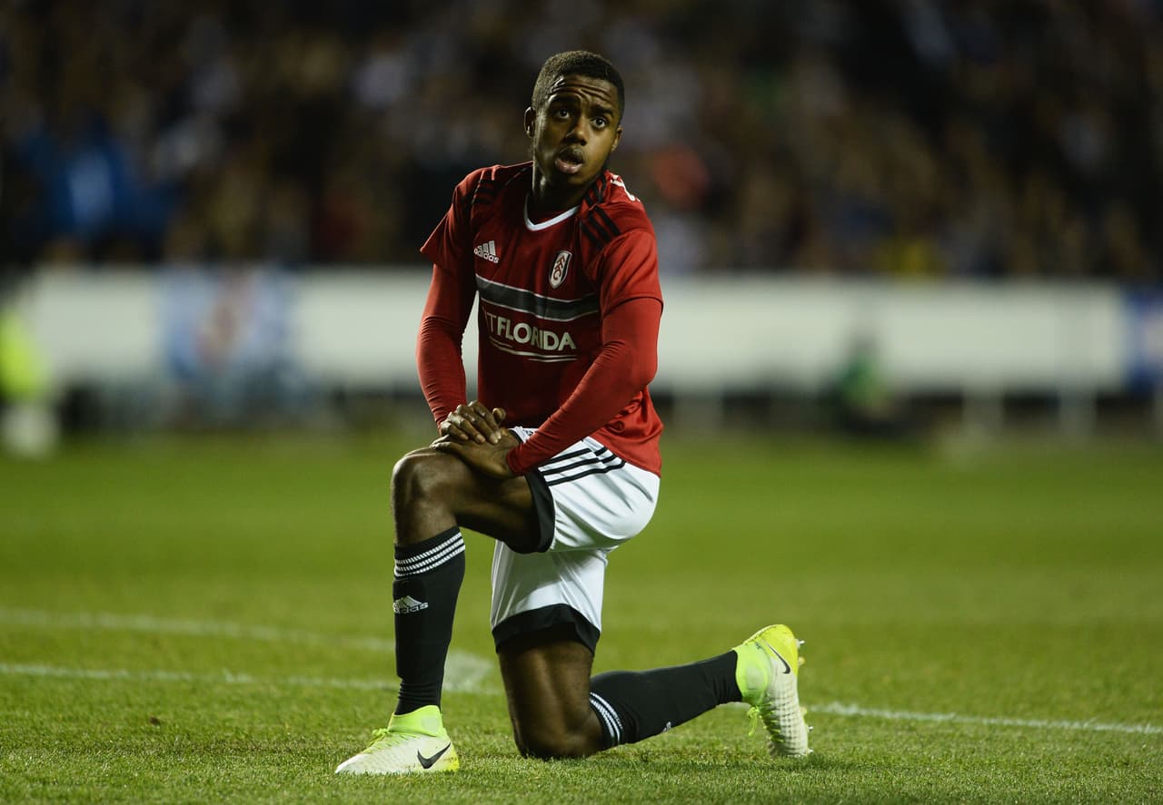 En Inglaterra el joven Ryan Sessegnon ha dejado muy buenas impresiones con el Fulham, tanto es así que ya se ha comentado sobre un interés del Manchester United por él.