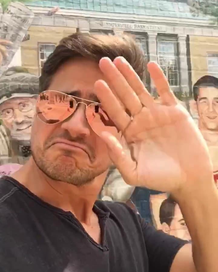 Bajo esta premisa, Daniel Arenas reiteró: "Nunca me verán en eventos, no me gusta ser famoso. Yo trabajo porque me apasiona el oficio (de actor) como tal".