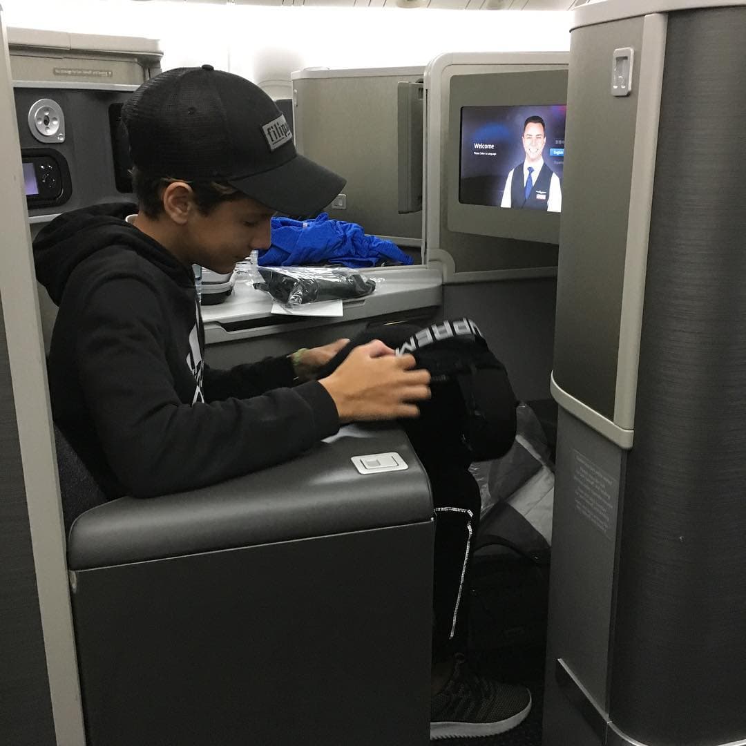 En cuanto a su divorcio, Roberto mencionó: "La separación se hizo con mucho cariño, con mucho respeto, y con mucha abundancia por parte de los dos, ella quedó muy bien, yo también quedé muy abundante en cuanto a que tengo todo el control sobre de mi hijo, y estamos muy contentos", agregó.