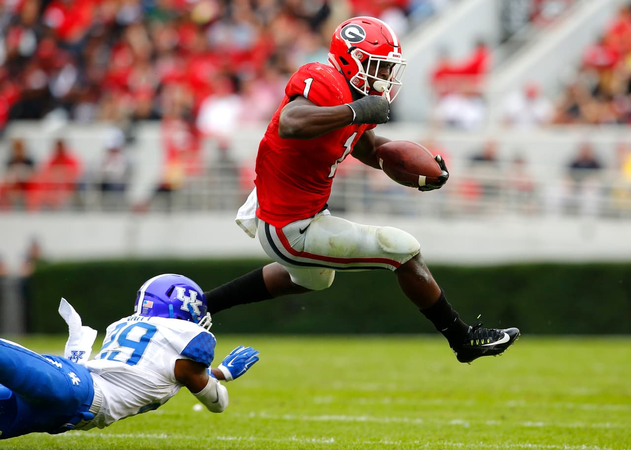 Patriots ayudan a Tom Brady con sus dos picks en la 1era ronda del Draft 