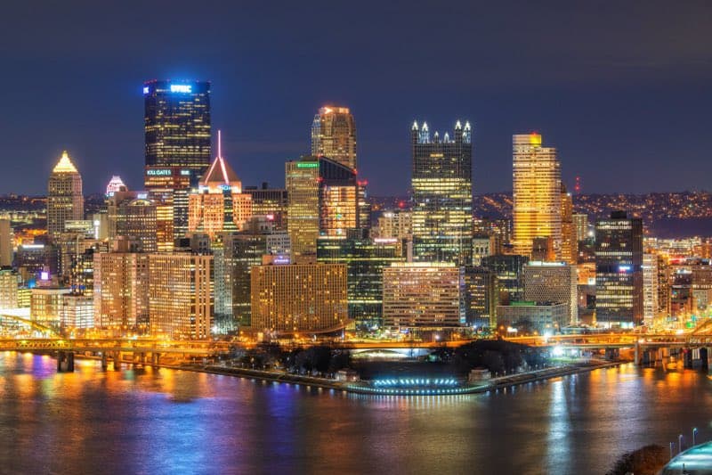 En el condado de Allegheny, 1,225 residentes han muerto de covid, aunque el departamento de salud del condado no informó el martes de nuevas muertes. El número de muertos en el condado de Westmoreland era de 535 hasta el lunes. El número de muertos por covid de Pensilvania es de 19.390.