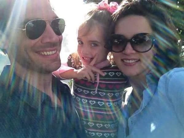 Este desgarrador tema cuenta la historia de la muerte de la ex Miss Venezuela y también refleja parte del trágico momento de violencia que vive el país.