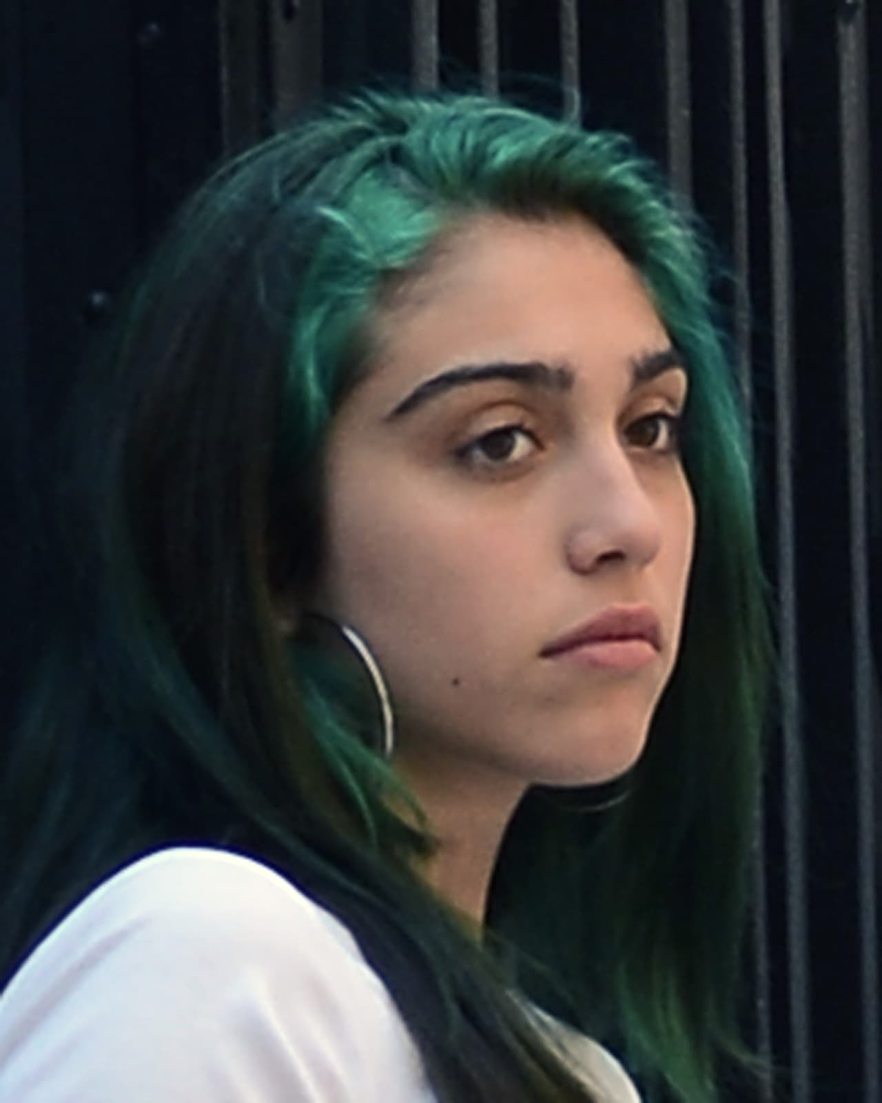 A pesar de ser un tono algo "anormal" para la cabellera, la verdad es que ella lo lució de una manera muy chic.