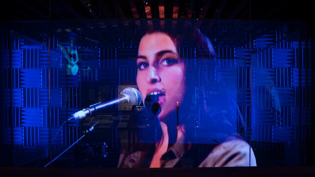 Descubre la muestra 'Amy: Beyond The Stage' y más recomendaciones de Chica lista