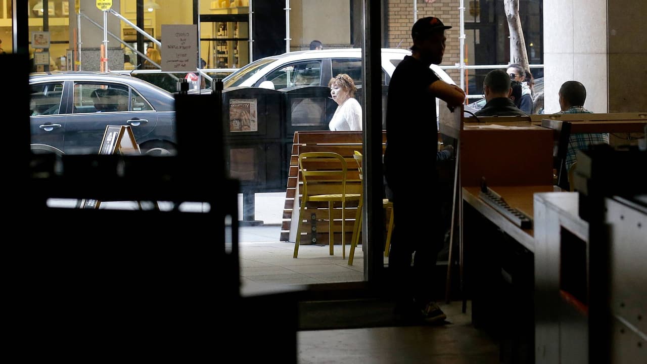 Más de 130,000 clientes de PG&E en San Francisco se quedan sin energía eléctrica: Investigan las causas