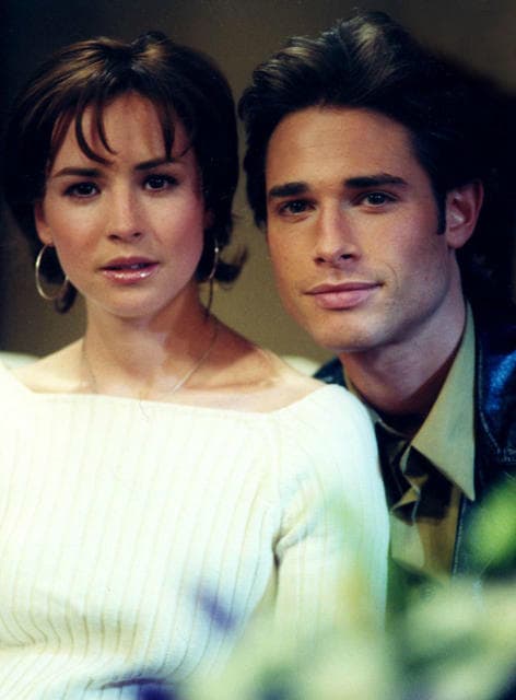 En donde fue pareja de la actriz 
<b>Andrea Torre</b>. ¿Recuerdas esta telenovela?