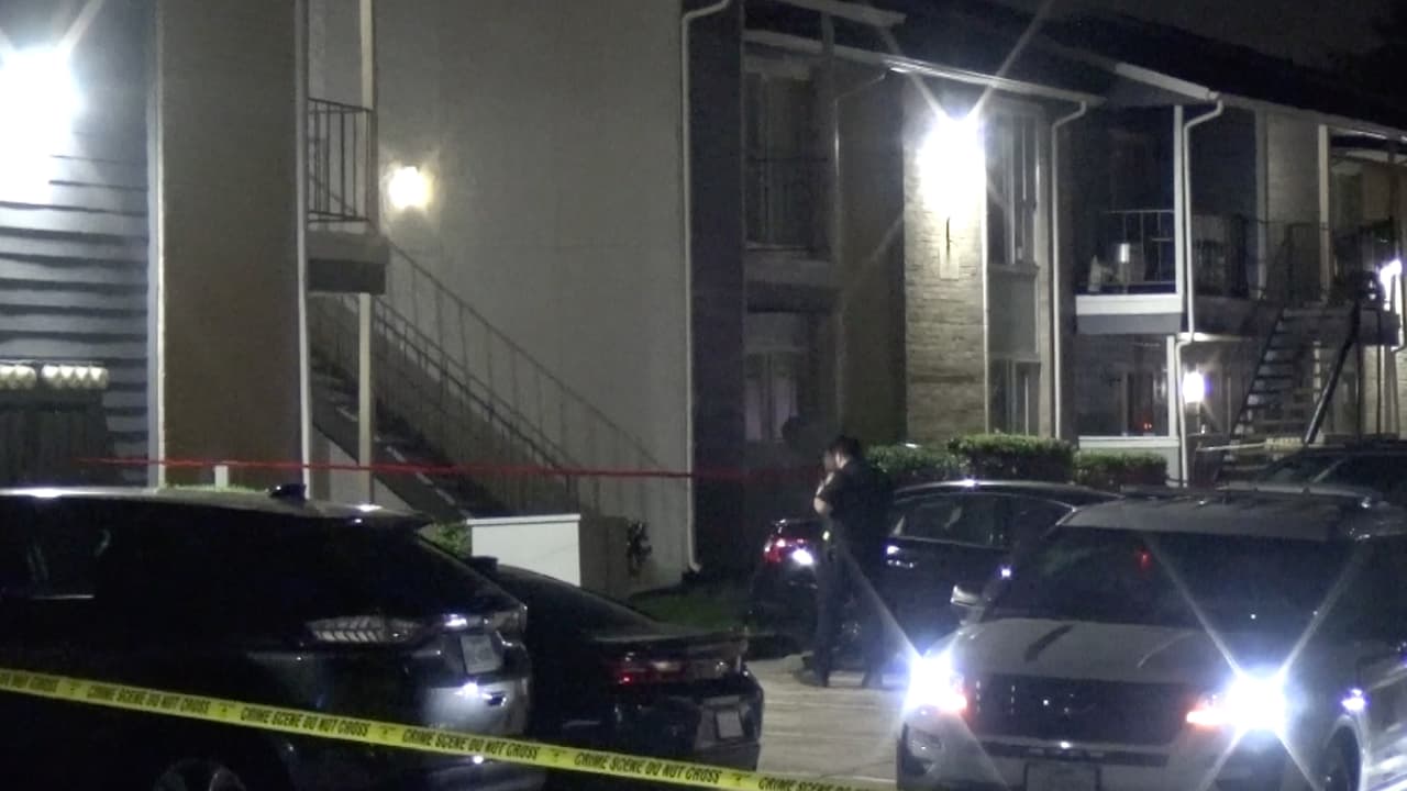 Mueren cuatro hispanos, incluyendo dos adolescentes, baleados dentro de un apartamento en Houston