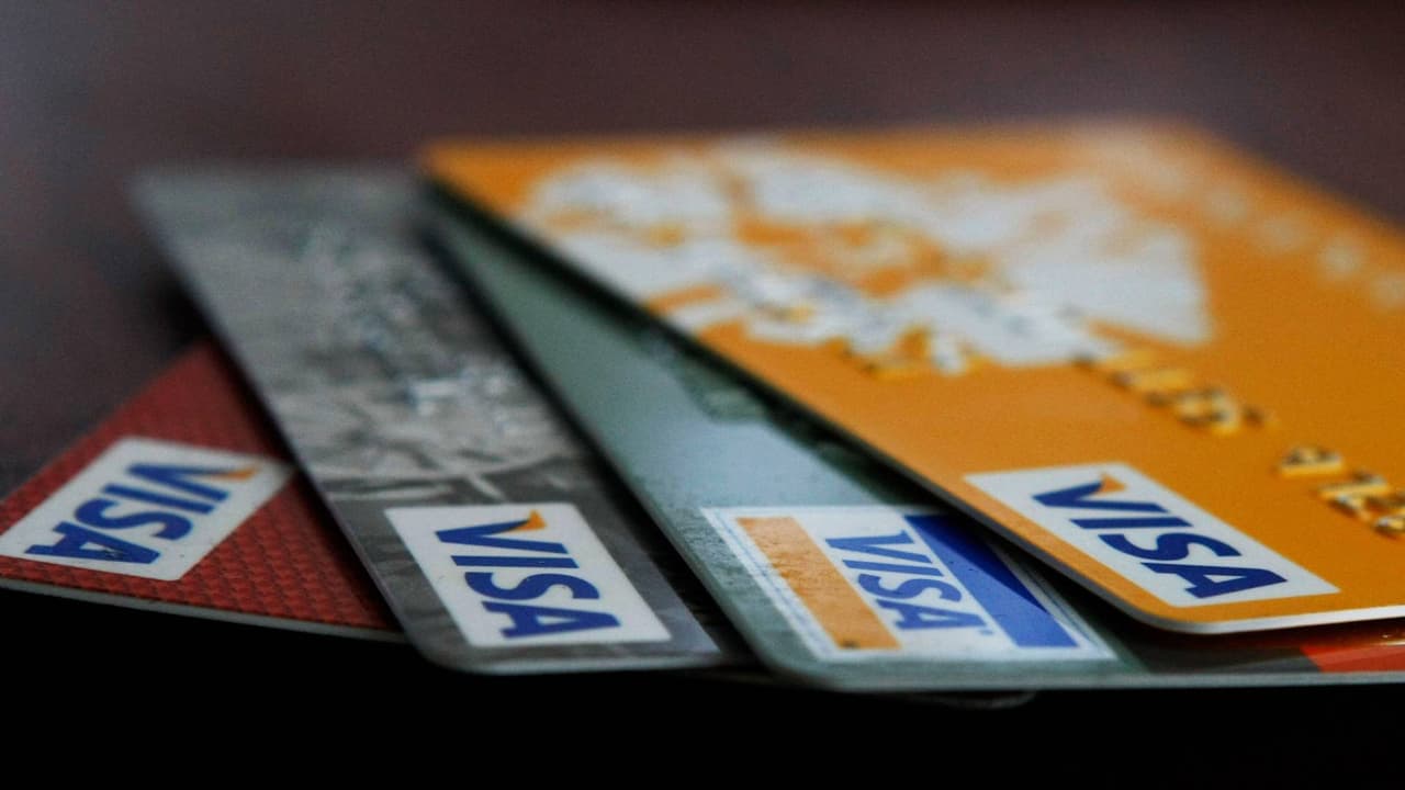 California es el segundo estado donde familias se endeudan más rápido, expertos dan consejos