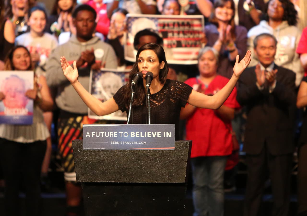 La actriz latina se unió a la campaña de Sanders.