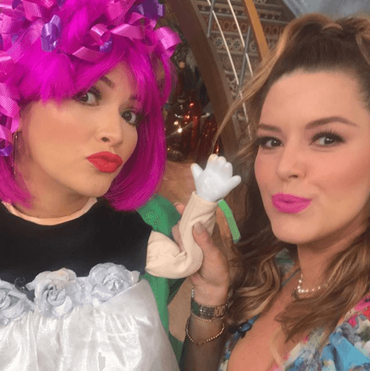 Al final terminaron siendo grandes amigas, y hasta tomándose 'selfies'.