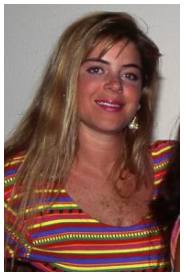 Fue con la telenovela 'Muchachitas' que Emma Laura saltó a la fama rápidamente. En esta historia compartió créditos con Tiaré Scanda, Kate del Castillo y Cecilia Tijerina. 
<br>