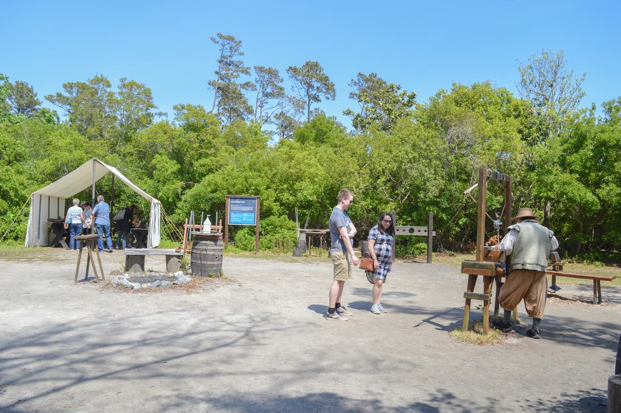 Para llegar, debes dirigirte al 1 de Festival Park en Manteo.