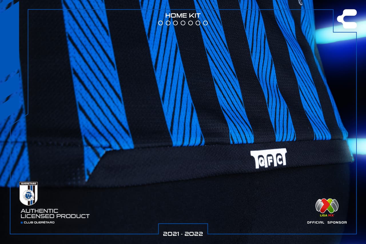 Gallos presentó su tradicional jersey con franjas negras y azules para su equipamiento como locales y un elegante blanco para el jersey de visita.