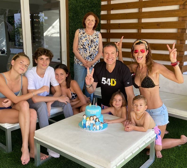 La familia Tacher celebró un cumpleaños más de nuestro Alan, y aunque el festejo no fue como hubieran querido por las medidas para evitar la propagación del coronavirus, el amor no hizo falta.