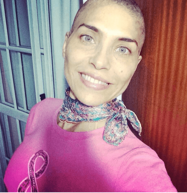 “El cáncer destruye, te hace sufrir, es espantoso pero detectado a tiempo hay posibilidad de aceptarlo, dejar la enfermedad a los médicos, hacerles caso y pedir ayuda para poder afrontar con herramientas terapéuticas los miedos, dolores, pérdidas y sufrimiento”, escribió en su Instagram.