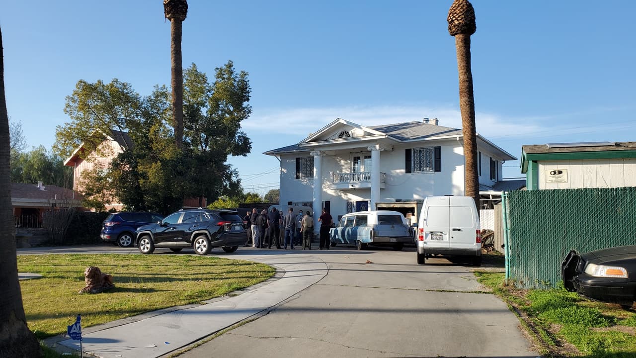 <b>Hallaron calaveras, carrozas y material fúnebre al interior de la vivienda donde la menor fue supuestamente abusada por meses. </b>