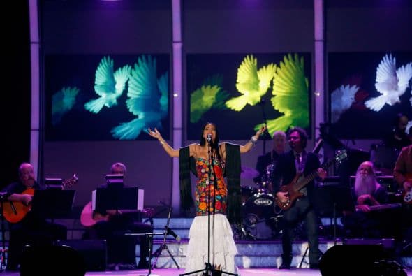 El folclor y la música mexicana estuvieron bien representados por Lila Downs