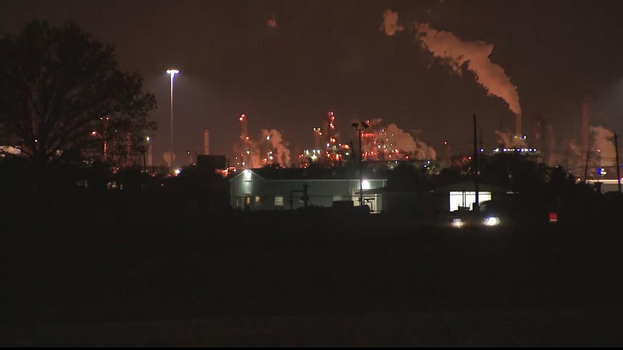 La compañía Intercontinental Terminals ha dicho que la posibilidad de una explosión en la planta es mínima y aseguran que están tomando todas las medidas para evitar ese escenario.