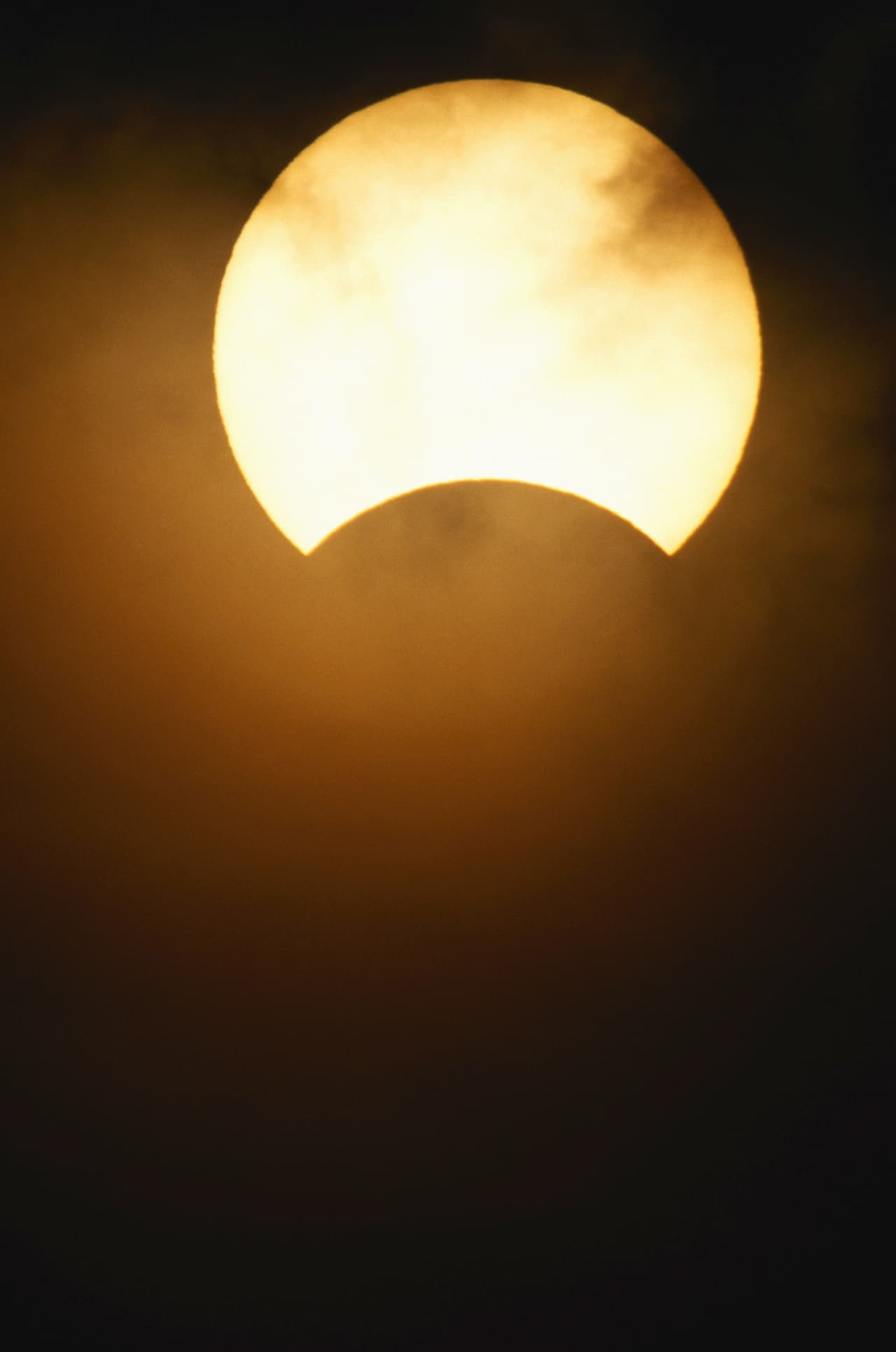 El día 13 tendrá lugar el último eclipse solar del 2015 y posteriormente, el 28, uno total de Luna el que sí veremos en nuestros países.