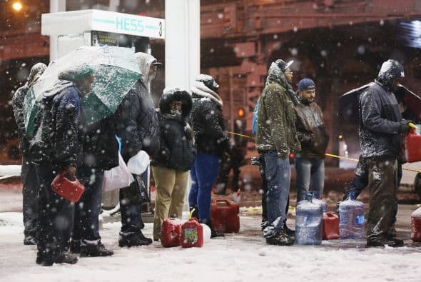 Los habitantes se sienten desanimados, otra tormenta luego de la devastación que causó 'Sandy' era lo que menos necesitaban.