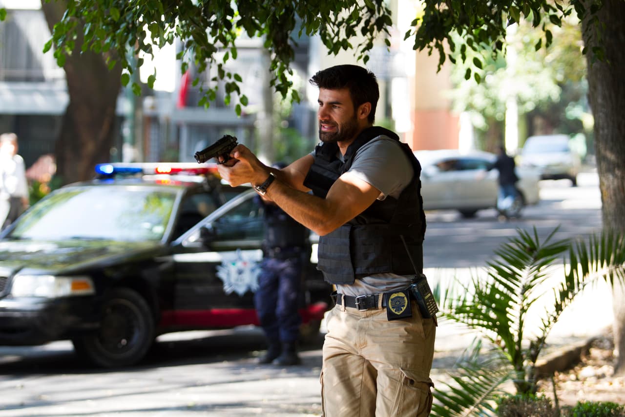 Dave sabía que al tenerlo en sus manos la caída de los Lucio se aproximaba.