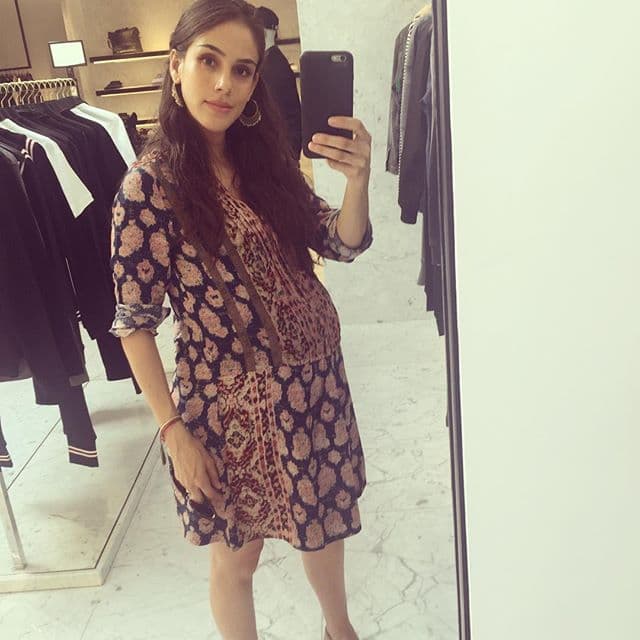 Con sus fotografías de embarazo resaltó lo emocionada que estaba de ser mamá y desde el nacimiento de Andrés, se ha podido ver cómo a crecido gracias a las redes sociales.