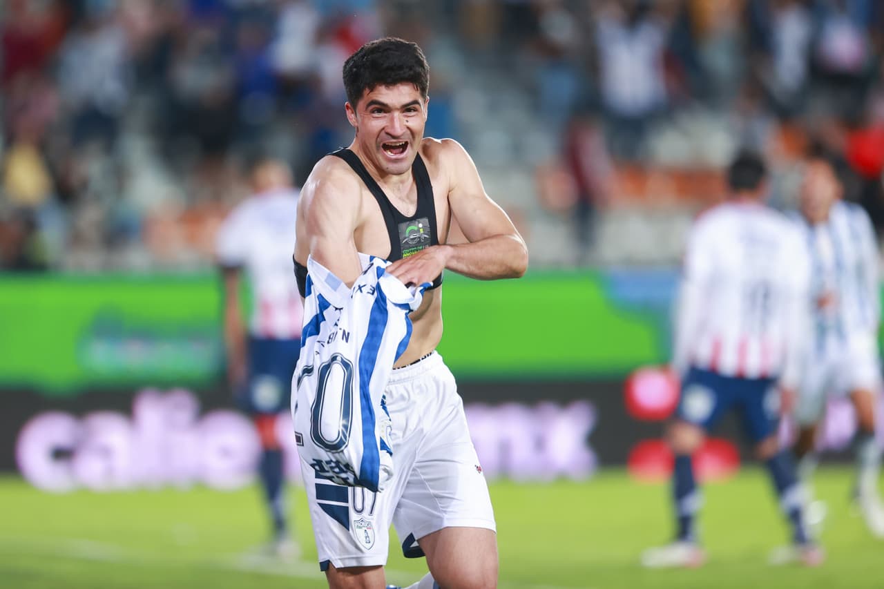 El goleador de los Tuzos se apuntó dos tantos más a su cuenta personal.