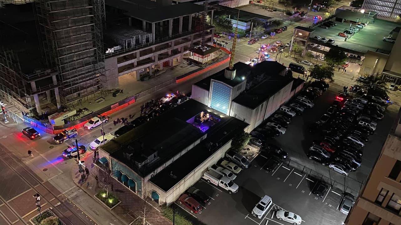 'Spire Night Club' es un establecimiento ubicado en el centro de Houston y que debido a estas denuncias fue visitado por las autoridades este lunes.