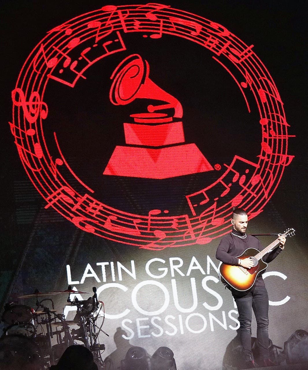 Maluma lanzó su carrera en el 2010, pero logró fama internacional en el 2014.