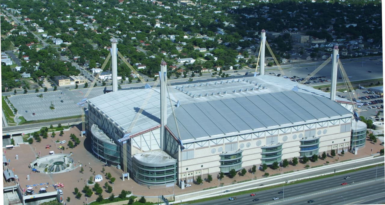 El Alamodome, un estadio techado con capacidad para 65,000 personas, fue inaugurado en 1993 y este año será escenario por primera vez de partidos de la Copa de Oro.