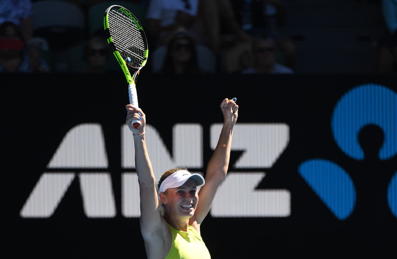 La danesa Caroline Wozniacki es otra de las bellas que sigue en Australia. La exnúmero uno mundial, con sus ojos azules, sonrisa seductora y cuerpo torneado, reúne capacidad y belleza.