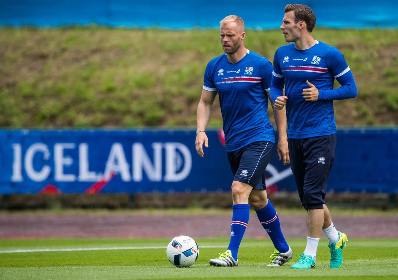 El atacante sobrepuso su jerarquía en la cancha para ser un apoyo por fuera de ella, como parte del plantel y un apoyo ante el reto.