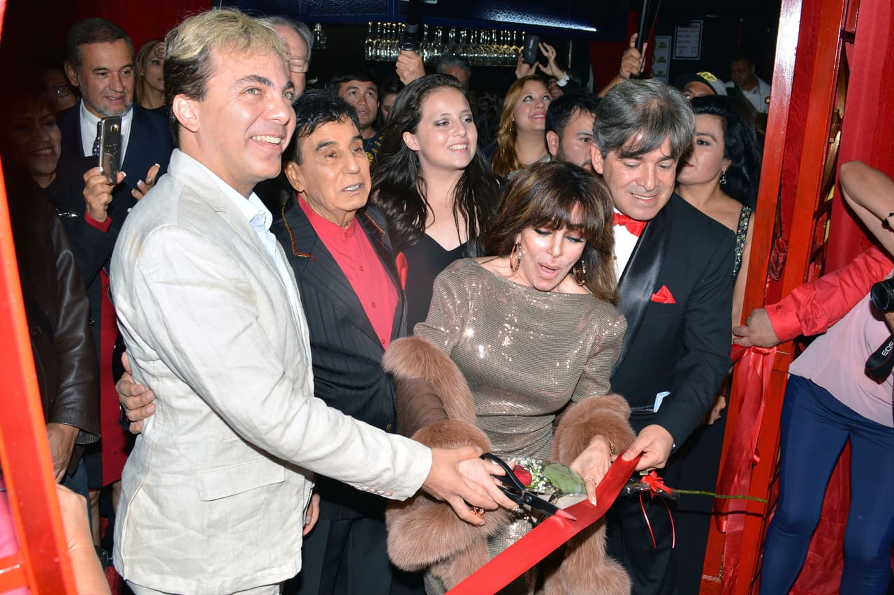 El hijo mayor de la también cantante dio una entrevista al diario mexicano 
<b><a href="https://www.reforma.com/libre/acceso/accesofb.htm?urlredirect=/cristian-castro-ni-misogino-ni-golpeador/ar1973593?v=4" target="_blank">Reforma</a></b>, la cual fue publicada el jueves 25 de junio, en donde negó los detalles narrados por Yolanda Andrade.
<br>
<br>