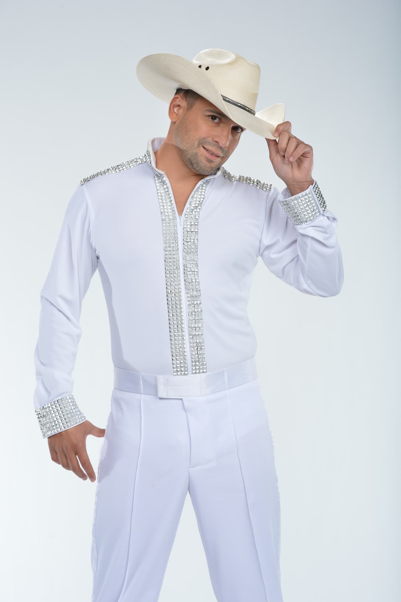 Bobby Pulido es un cantante de música texana.