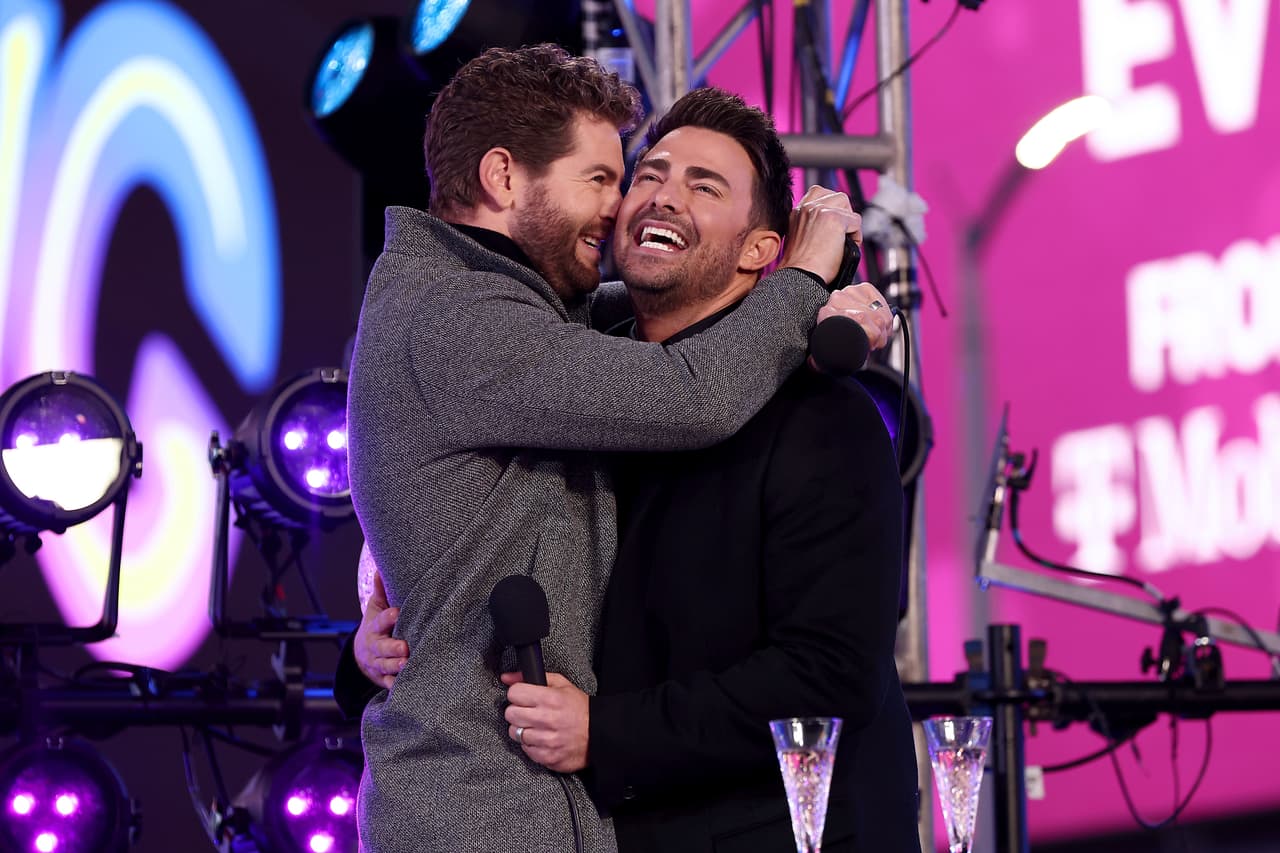 Jonathan Bennett y Jaymes Vaughan