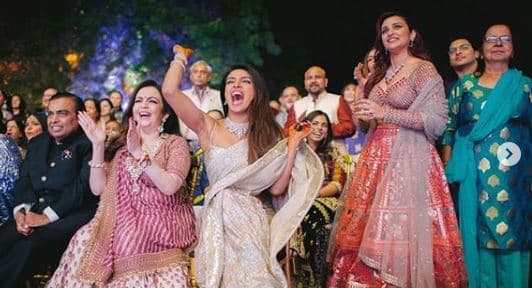 "[...] Ambos estamos tan llenos de gratitud por el esfuerzo y el amor desplegado por ambas familias. ¡Qué increíble comienzo de tu vida!", afirmó en su publicación.