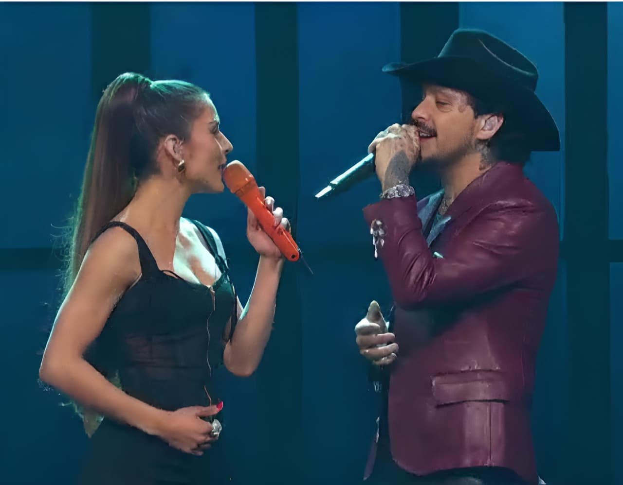 En la segunda emisión, Christian Nodal asistió a Juego de Voces y compartió micrófono con Yuri, María León, Lucero y Mijares, quienes interpretaron 'Quédate', 'Por el Resto de tu Vida', 'La Siguiente' y 'La Mitad'.