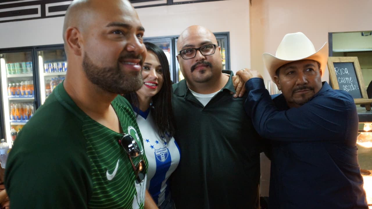 La Hondureña confía en que su selección le gane a México y en un próximo partido, y no tiene problema con seguir pagando apuestas hasta lograr que El Feo y El Pelón sean los que paguen el siguiente reto.