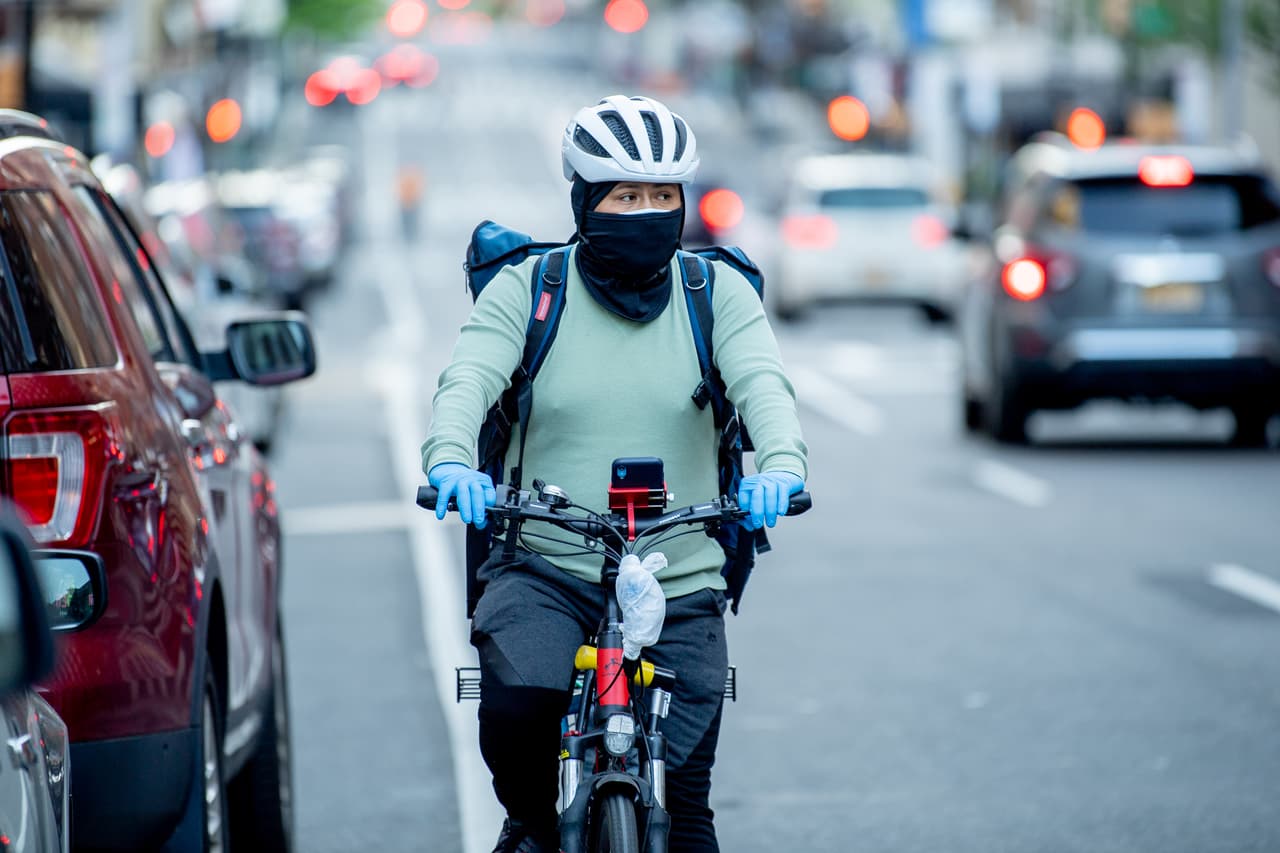 DoorDash deberá pagar 17 millones de dólares a repartidores de NY por usar sus propinas para pagar salarios