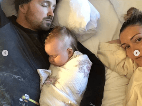 “Le pregunté a Bryan en su cumpleaños si sería el padrino de nuestro bebé. (...) Amo al hombre hasta la muerte. Es uno de mis mejores amigos en el mundo, así que sí, fue una obviedad”, comentó.