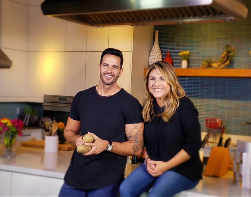 Con esta fotografía y un bello mensaje, Yisus felicitó por su cumpleaños a nuestra chef Lorena, esperando que goce de muchos más años "igual de apasionada".