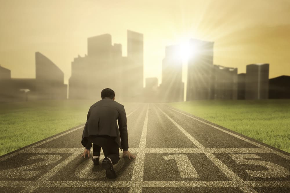 Tal vez la vida que estás viviendo no es justamente la que querías y te dejaste o estás dejando llevar o influir por alguien más... ¿Será que estás pensando dos veces sobre si elegiste la carrera adecuada? ¿El trabajo correcto? ¿Si te casaste con quien realmente es tu alma gemela? En estos casos el sueño podría ser una oportunidad para reflexionar sobre lo que estás haciendo con tu vida.