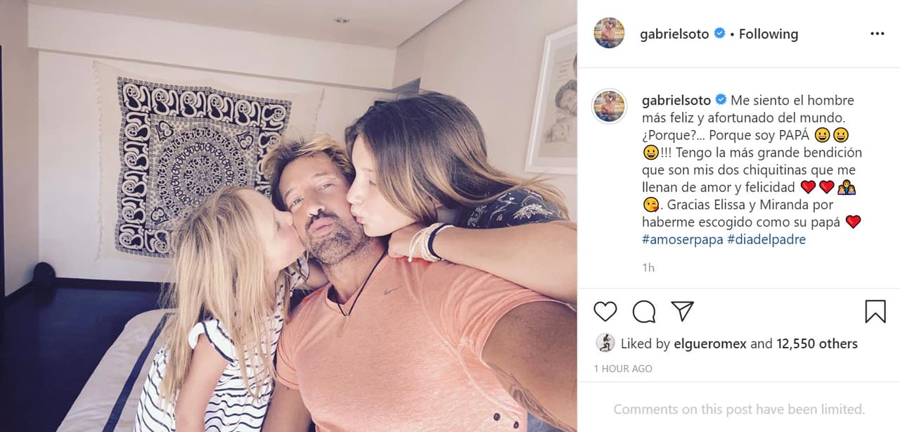 A 
<b><a href="https://www.univision.com/famosos/irina-baeva-y-gabriel-soto-ordenaron-comida-y-lo-que-les-llego-fue-una-groseria-que-tuvieron-que-exhibir-video" target="_blank">Gabriel Soto</a></b> sus hijas Elissa y Miranda lo llenaron de besos para celebrar. "Me siento el hombre más feliz y afortunado del mundo. ¿Por qué?... ¡Porque soy papá! Tengo la más grande bendición que son mis dos chiquitinas que me llenan de amor y felicidad. 
<b><a href="https://www.instagram.com/p/CBtCp5Cjn5W/" target="_blank">Gracias Elissa y Miranda</a></b> por haberme escogido como su papá".