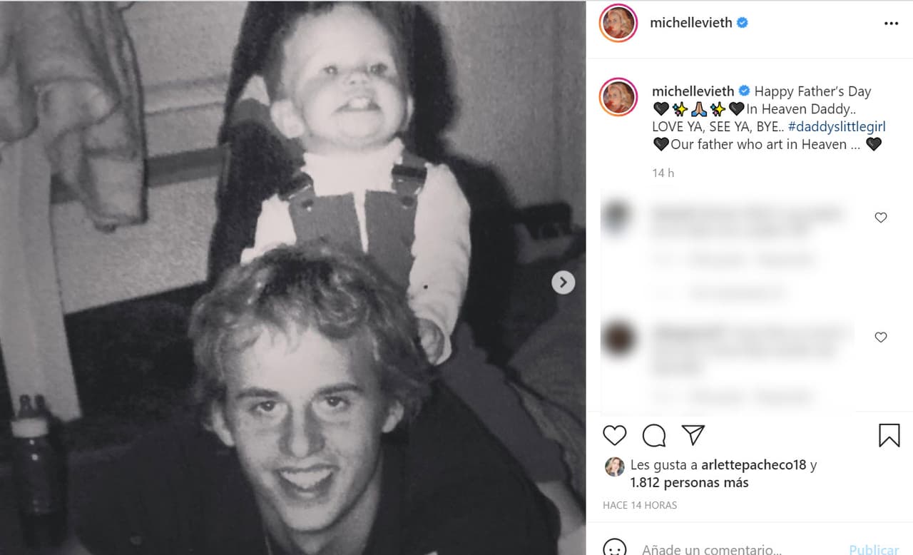 <b>Michelle Vieth</b> también 
<b><a href="https://www.univision.com/famosos/muere-el-padre-de-michelle-vieth-y-la-actriz-lo-despide-con-emotivas-imagenes-fotos" target="_blank">sufrió la pérdida del suyo</a></b>, Dennis, en septiembre pasado y así lo recordó en esta fecha tan representativa.