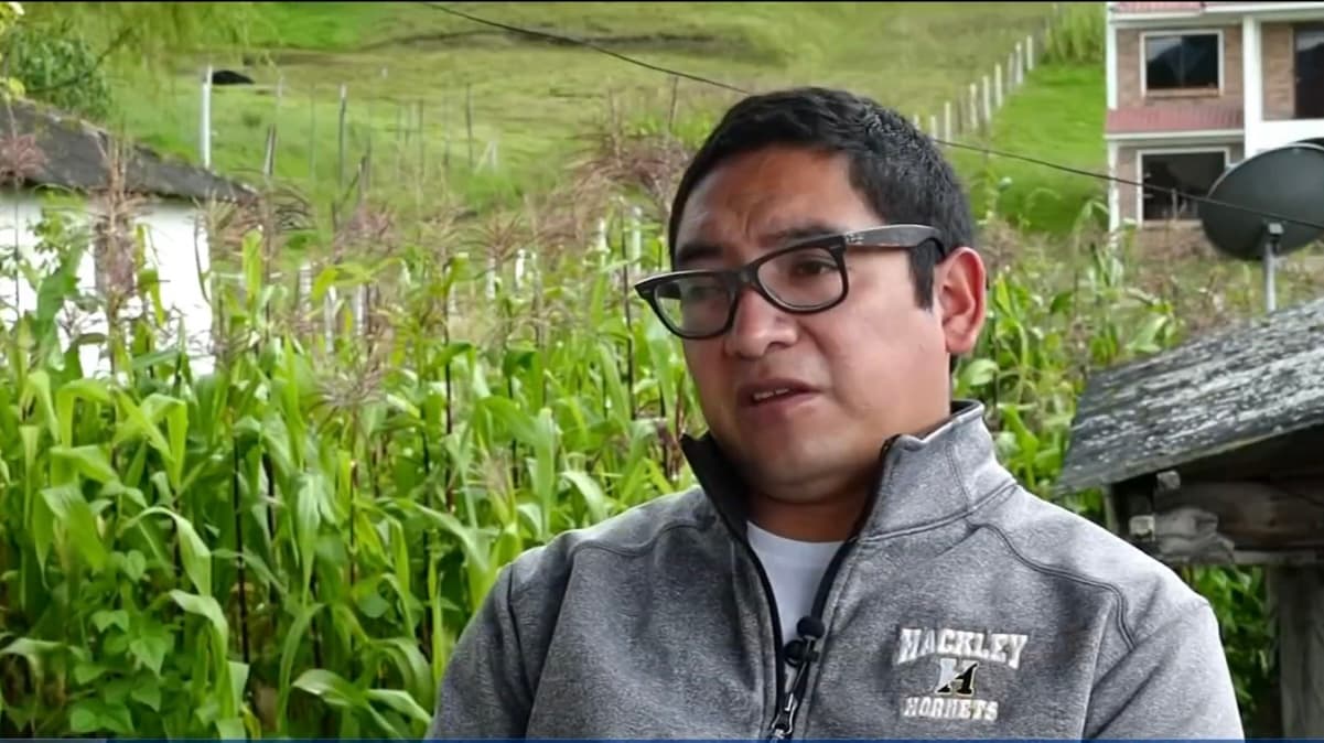 “Me acuerdo que le suplicaba a la doctora que me dijera que tenía una catarata, pero no, me informó que lamentablemente mi hijo tenía cáncer”, cuenta afligido Patín, quien de pronto sintió un golpe inimaginable en su vida. 
<br>