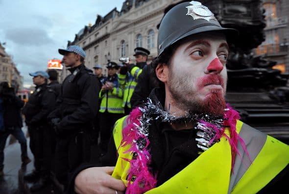 Luego de la congelación a los salarios de los empleados públicos el próximo año, los aumentos salariales se limitarán al 1% hasta 2014.