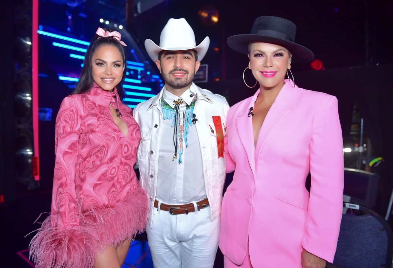 Una vez más volvía a quedar claro que además de coincidir en sus juicios, estos tres intérpretes comparten también la armonía por la moda.