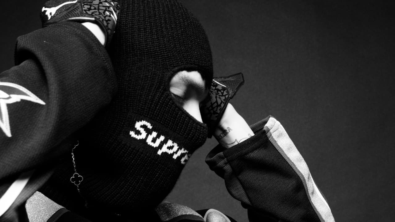 Peso Pluma actuará en los Latin AMAs 2023